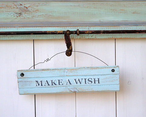  make a wish שלט עץ לתלייה וכיתוב