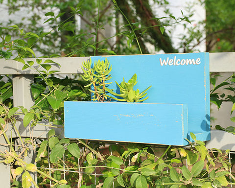 welcome – שלט מעוצב עם כיתוב ומעמד לעציצים- כחול
